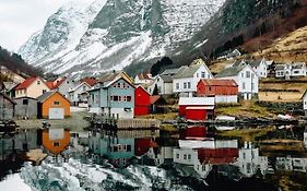 Visit Undredal